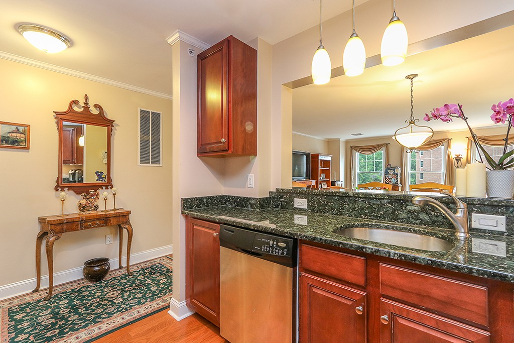 11 Cheriton Road, Unit 306 Boston, MA 02132 - Photo 4 of 20