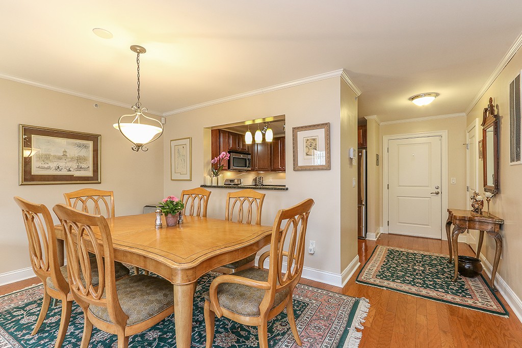 11 Cheriton Road, Unit 306 Boston, MA 02132 - Photo 6 of 20