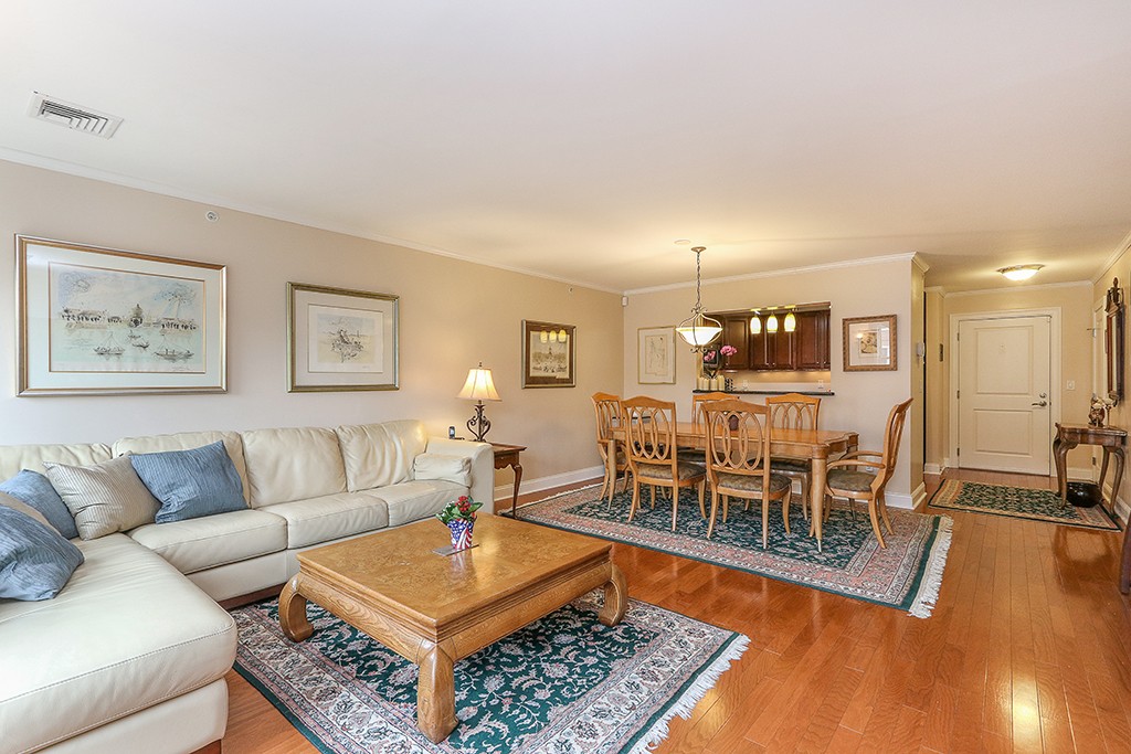 11 Cheriton Road, Unit 306 Boston, MA 02132 - Photo 8 of 20