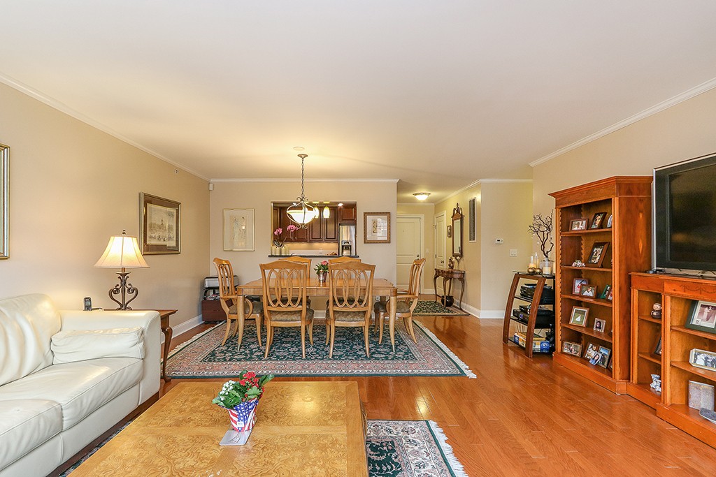 11 Cheriton Road, Unit 306 Boston, MA 02132 - Photo 9 of 20