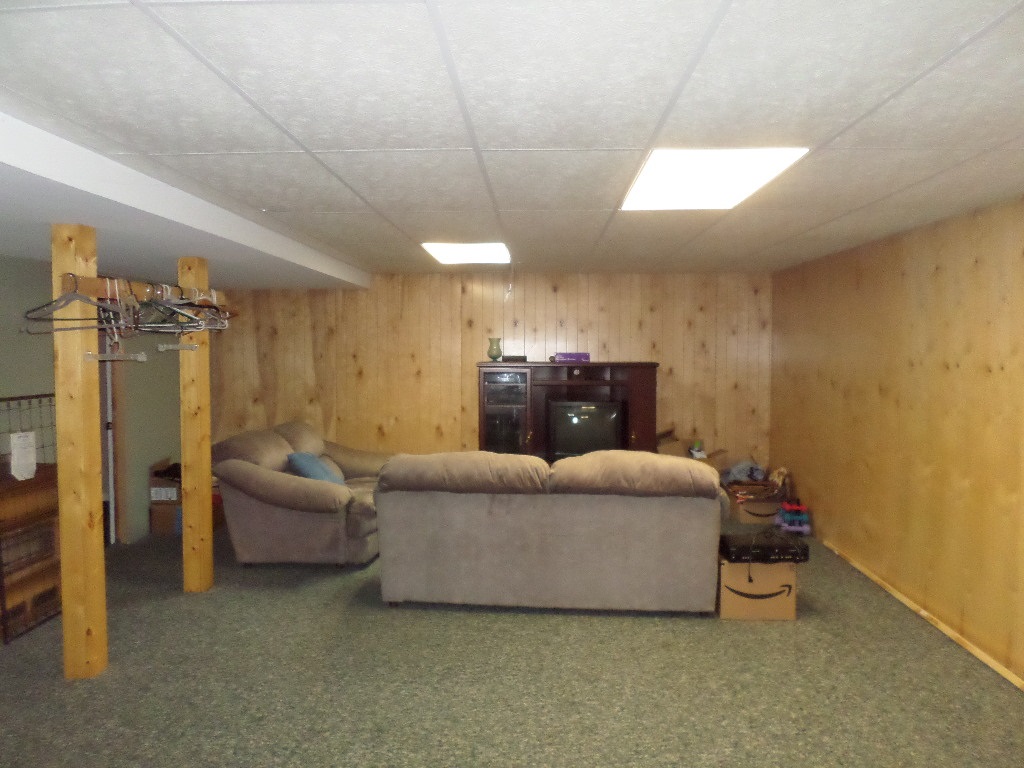 1555 East Lucas Street Rochester, IN 46975 - Photo 11 of 13