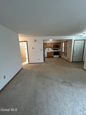 $1,700 | 55 Elderberry Court, Albany, NY 12203