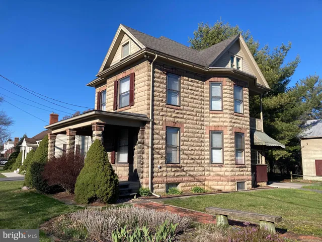 $1,750 | 195 Falling Spring Road, Chambersburg, PA 17202