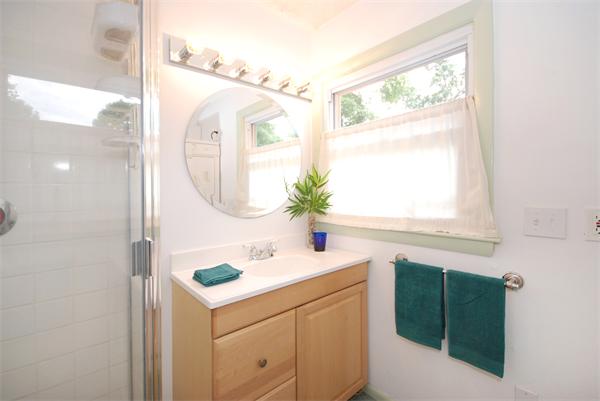 27 Randall Road Maynard, MA 01754 - Photo 12 of 21 Gallery Image 12