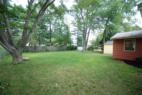 27 Randall Road Maynard, MA 01754 - Photo 18 of 21 Gallery Image 18
