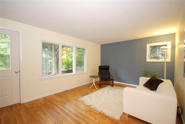 27 Randall Road Maynard, MA 01754 - Photo 2 of 21 Gallery Image 2