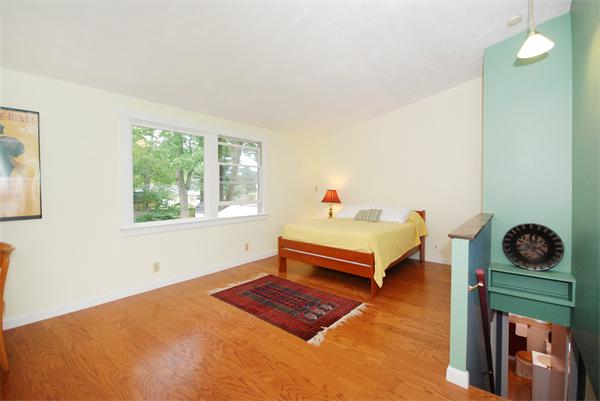 27 Randall Road Maynard, MA 01754 - Photo 8 of 21 Gallery Image 8