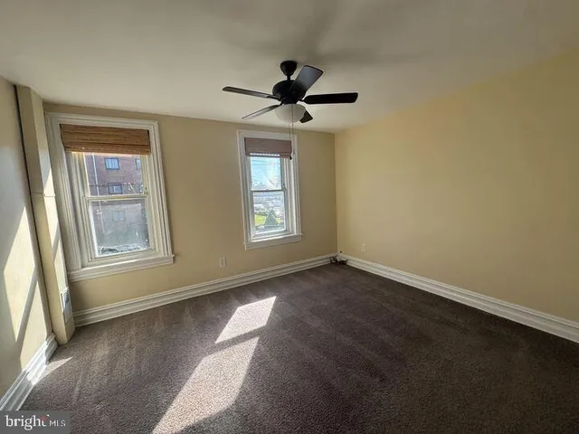 $2,400 | 405 Walnut Street, Royersford, PA 19468