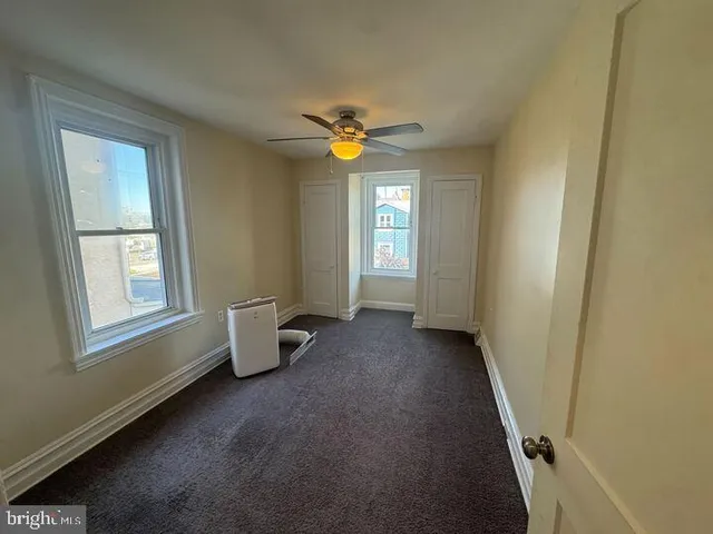 $2,400 | 405 Walnut Street, Royersford, PA 19468