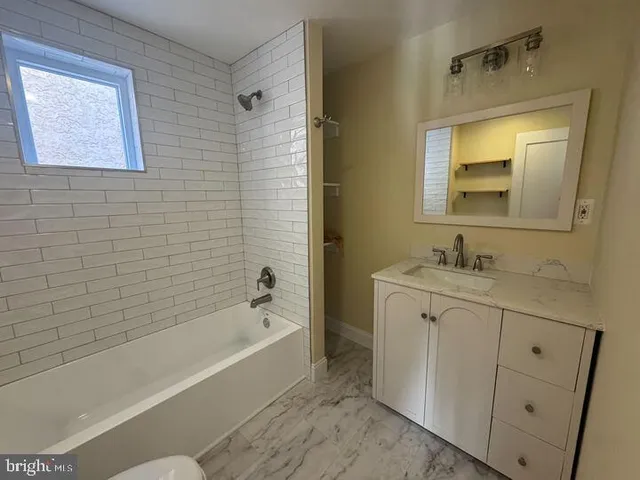 $2,400 | 405 Walnut Street, Royersford, PA 19468