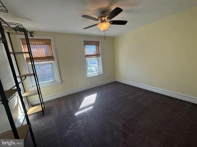 $2,400 | 405 Walnut Street, Royersford, PA 19468