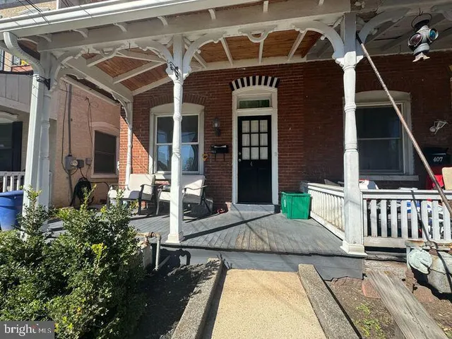 $2,400 | 405 Walnut Street, Royersford, PA 19468