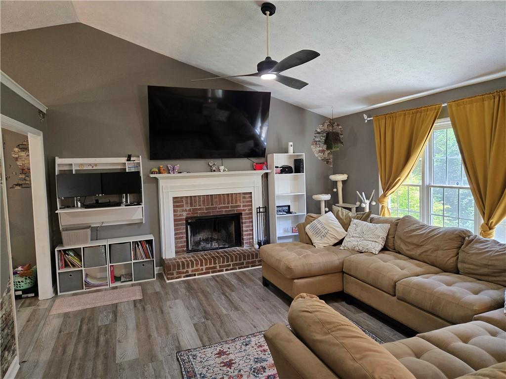 102 Thomas Drive Dallas, GA 30157 - Photo 4 of 39