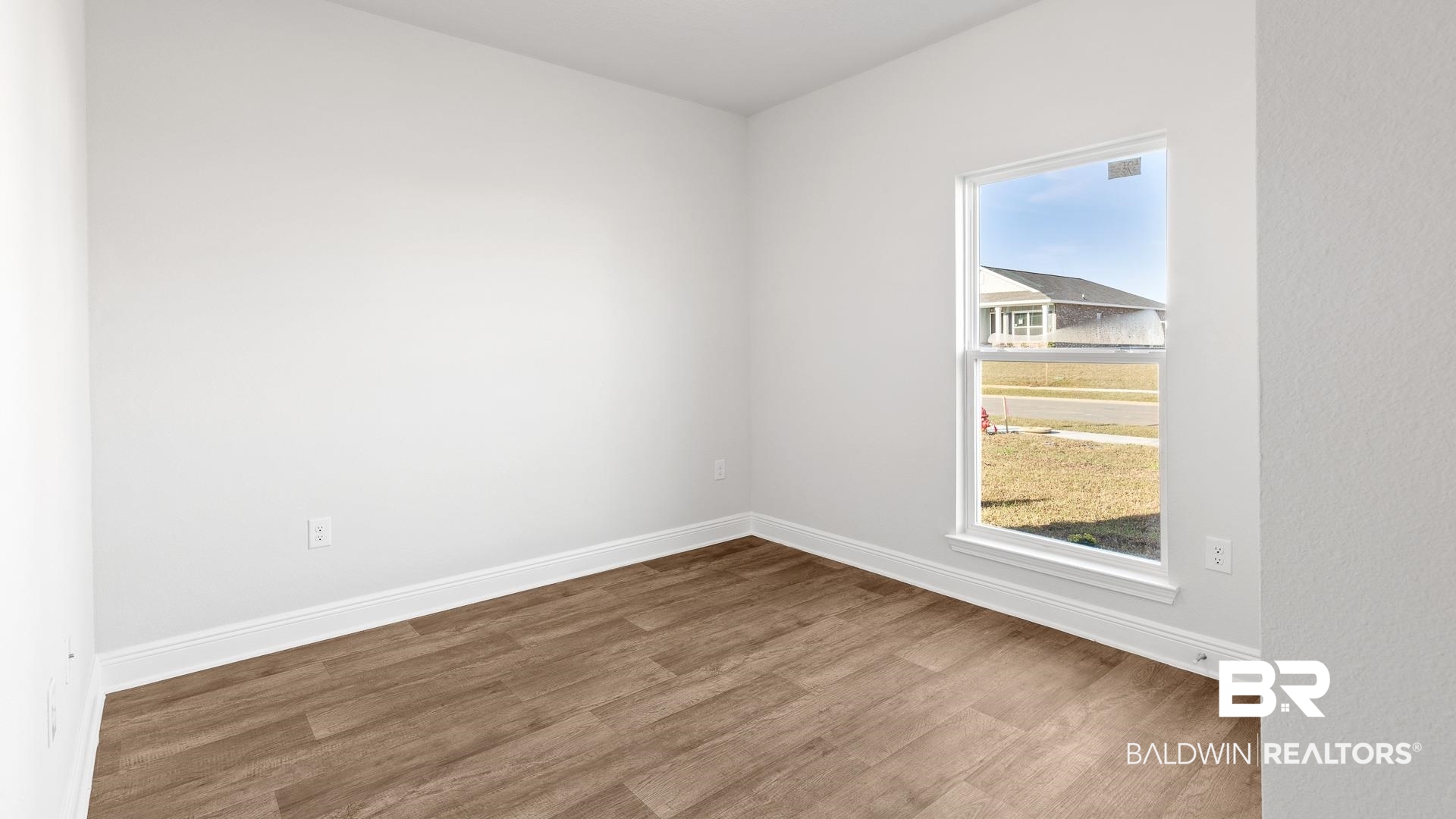 7749 Courant Circle Foley, AL 36535 - Photo 4 of 27