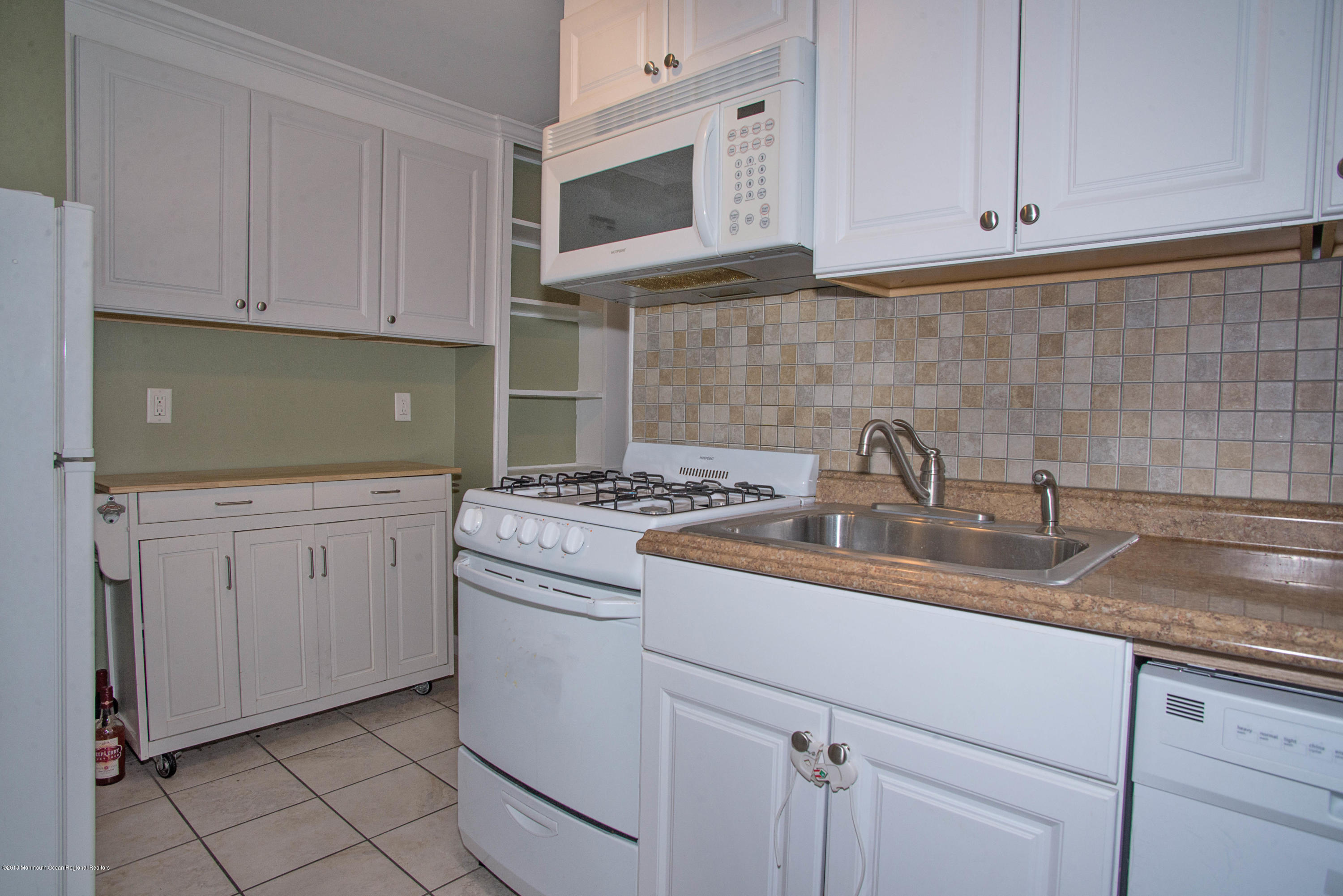 1253 Maplewood Road Belmar, NJ 07719 - Photo 9 of 11 _RMJ2027.jpg kitchen