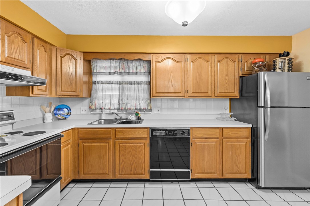 112 Lafayette Road Irondequoit, NY 14609 - Photo 8 of 48