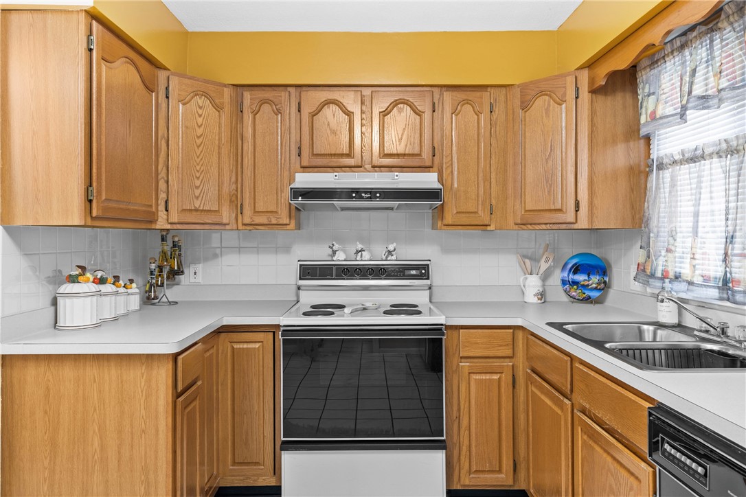 112 Lafayette Road Irondequoit, NY 14609 - Photo 9 of 48