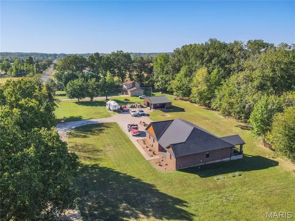 $425,000 | 27859 State Hwy K, Advance, MO 63730