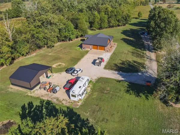 $425,000 | 27859 State Hwy K, Advance, MO 63730