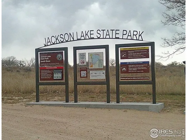 a view of a brick building