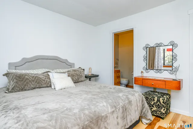 $265,000 | 5 Upper Commons, Woodbury, CT 06798