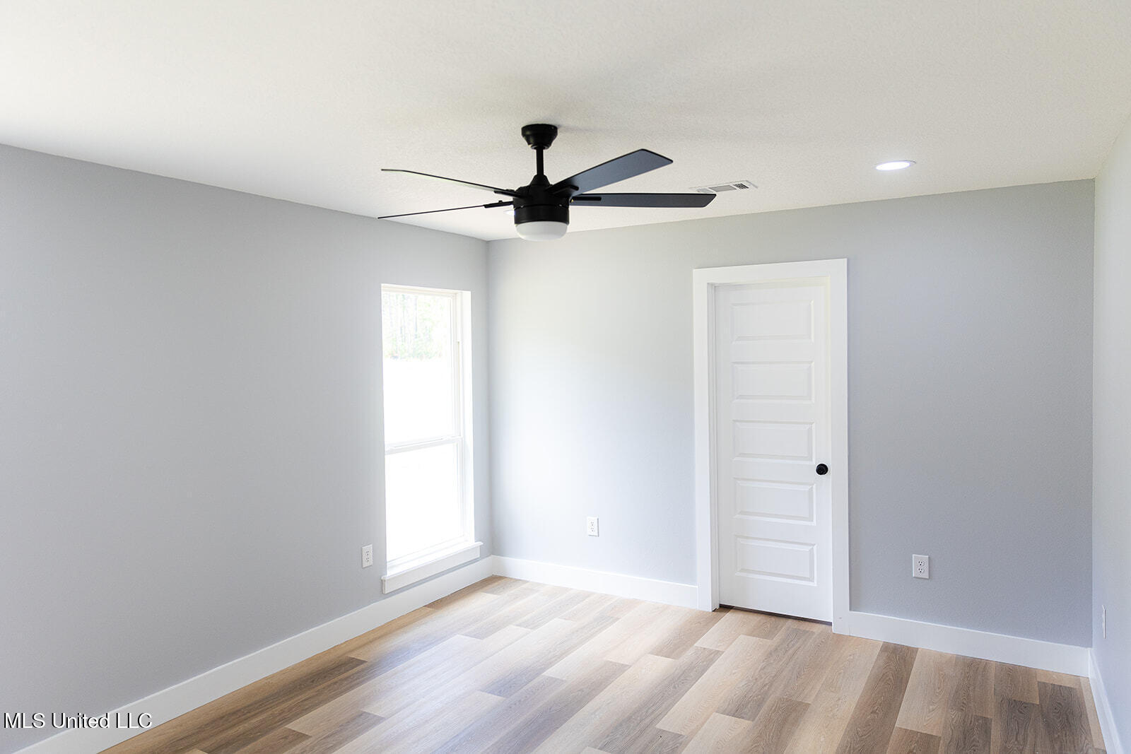 3408 Raintree Drive Gautier, MS 39553 - Photo 6 of 8 Spec Bedroom