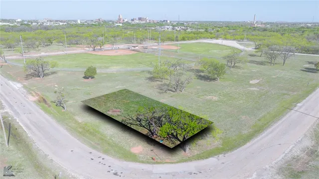 $9,999 | 834 East S 7th Street, Abilene, TX 79602