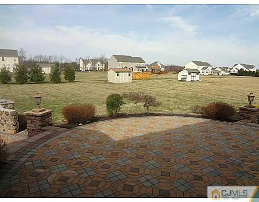 1 Sunflower Road Somerset, NJ 08873 - Photo 5 of 25 a view of a ocean view