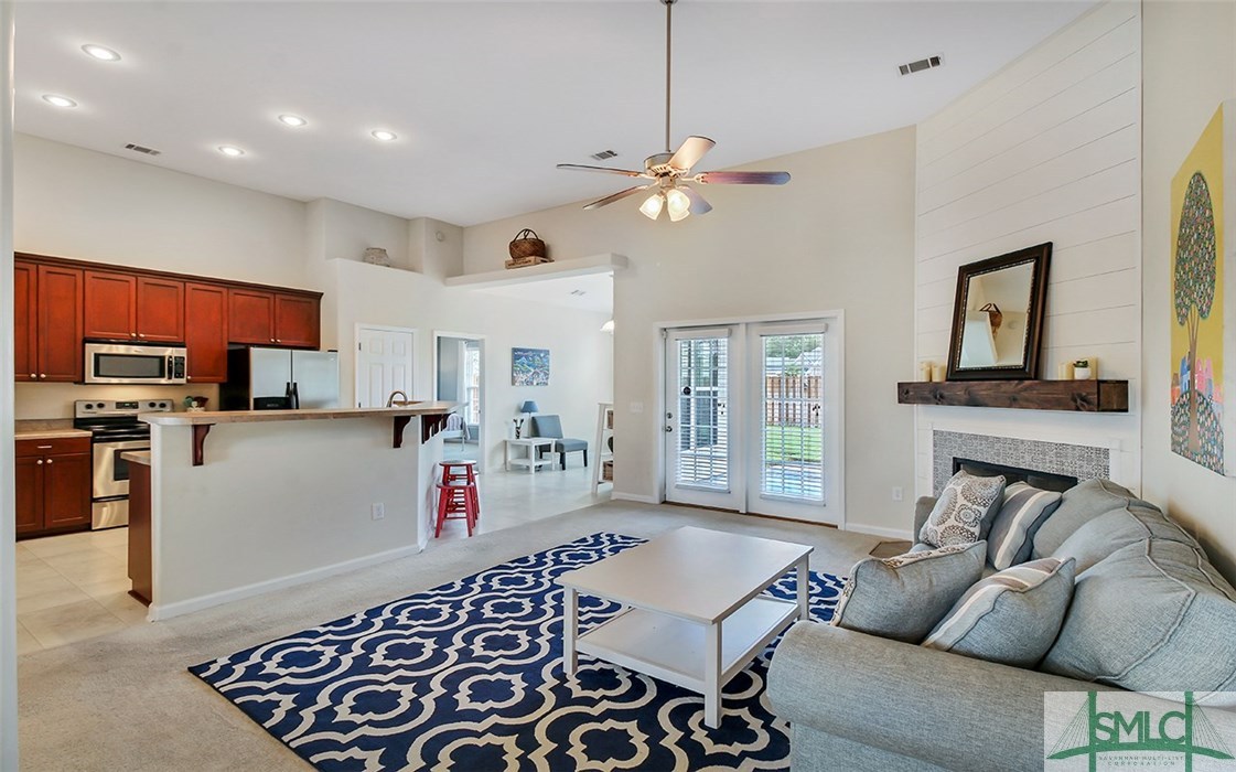 18 Castle Hill Road Savannah, GA 31419 - Photo 3 of 37
