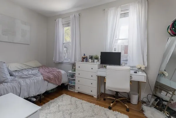 $3,400 | 69 I Street, Unit 1, Boston, MA 02127