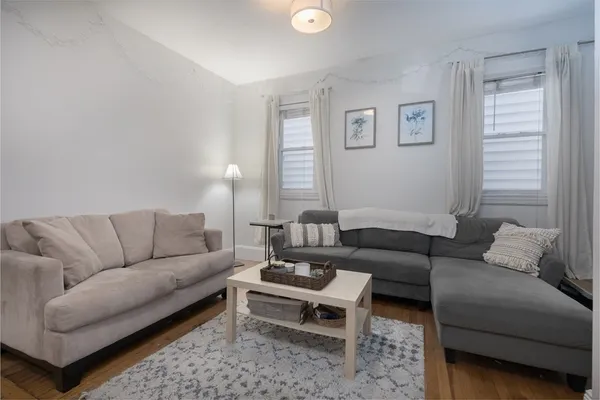 $3,400 | 69 I Street, Unit 1, Boston, MA 02127