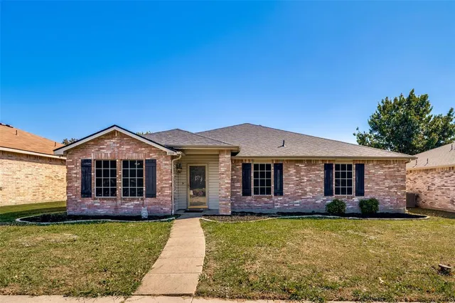$2,150 | 1519 Greenbrook Drive, Rockwall, TX 75032