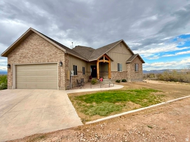2101 Goose Ranch Road Vernal, UT 84078 - Photo 59 of 72 Fully landscaped with sprinkler system, lawn is currently heat stressed.