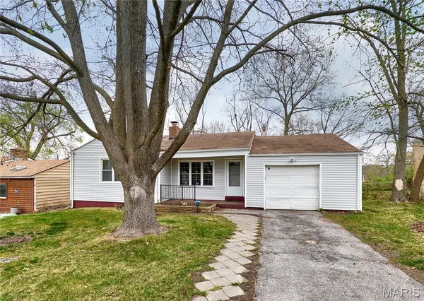 $1,200 | 6238 Tyndall Drive, St. Louis, MO 63134