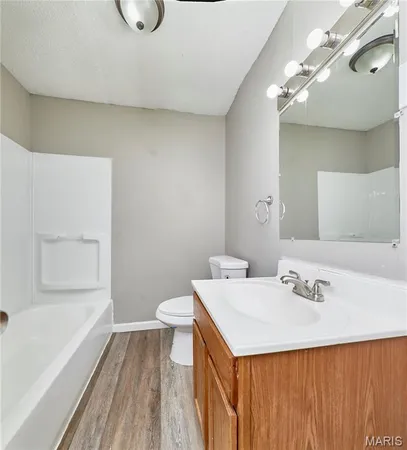 $1,200 | 6238 Tyndall Drive, St. Louis, MO 63134