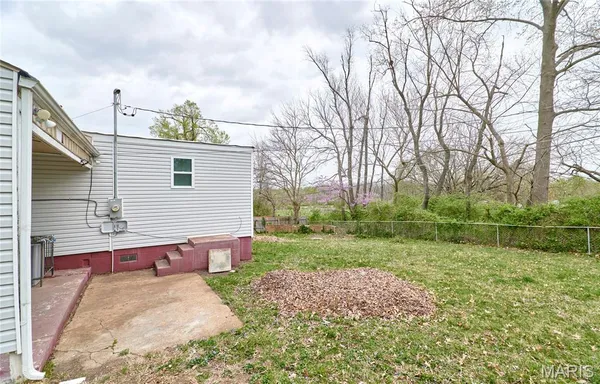 $1,200 | 6238 Tyndall Drive, St. Louis, MO 63134