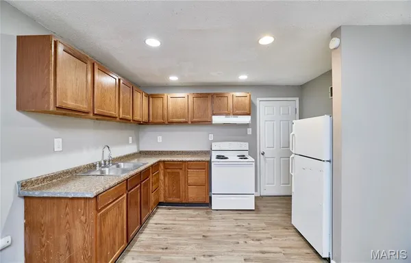 $1,200 | 6238 Tyndall Drive, St. Louis, MO 63134