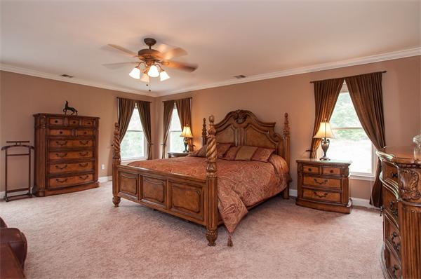 20 Greenwood Road Hopkinton, MA 01748 - Photo 17 of 30 Gallery Image 17