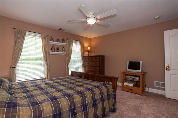 20 Greenwood Road Hopkinton, MA 01748 - Photo 23 of 30 Gallery Image 23