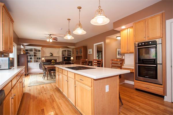 20 Greenwood Road Hopkinton, MA 01748 - Photo 8 of 30 Gallery Image 8