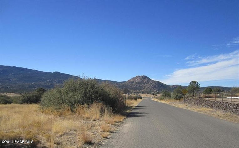 3655 Black Jack Ridge Road Prescott, AZ 86305 - Photo 9 of 16 On a Quiet Country Road