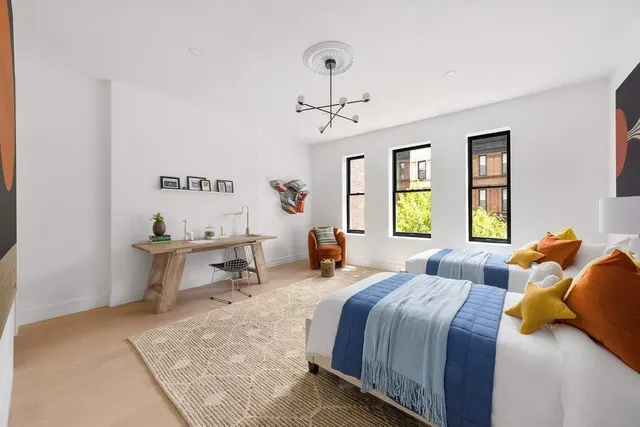 $10,975,000 | 53 West 85th Street | Upper West Side