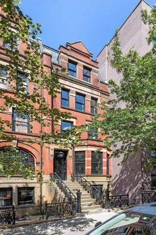 $10,975,000 | 53 West 85th Street | Upper West Side