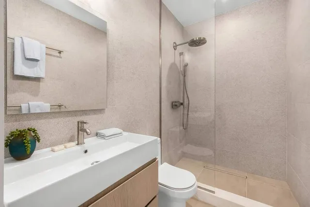 $10,975,000 | 53 West 85th Street | Upper West Side