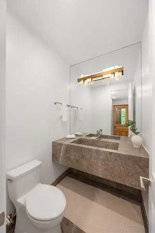 $10,975,000 | 53 West 85th Street | Upper West Side