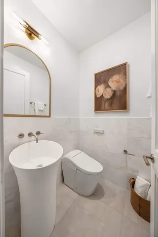 $10,975,000 | 53 West 85th Street | Upper West Side