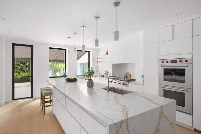 $10,975,000 | 53 West 85th Street | Upper West Side