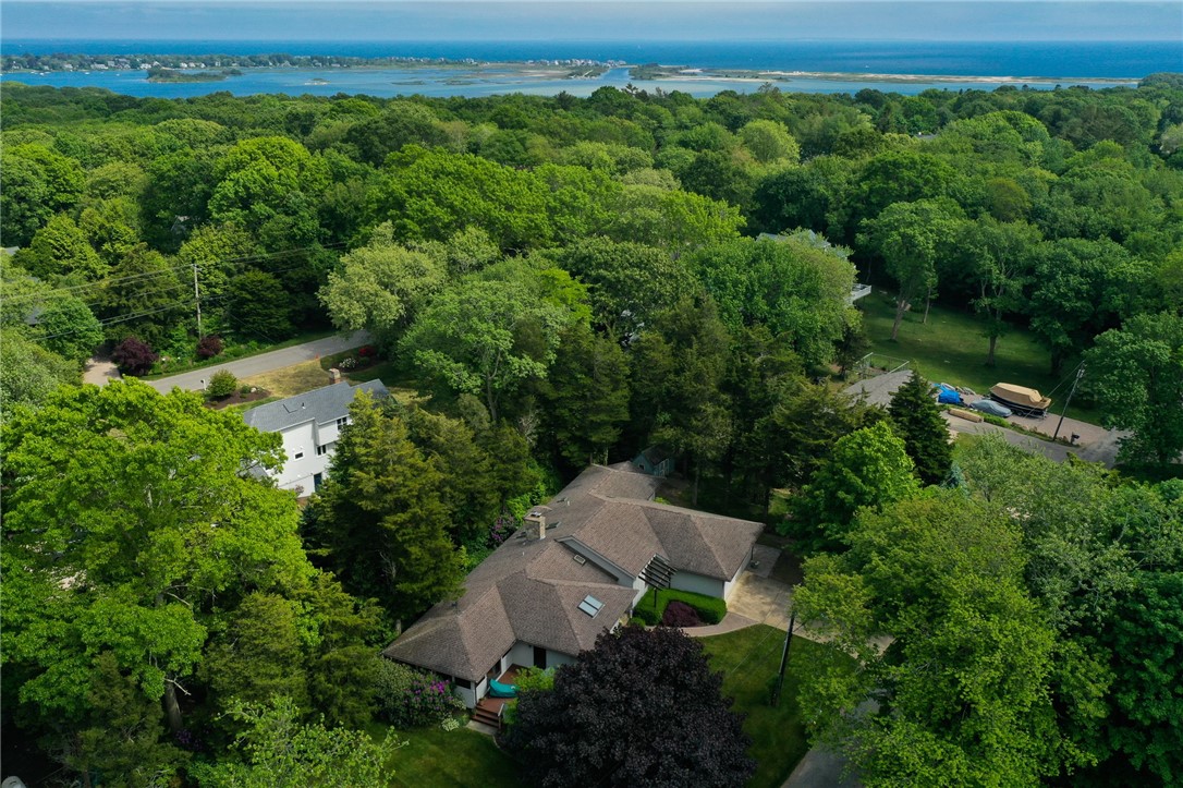 18 Gounod Road Westerly, RI 02891 - Photo 3 of 46