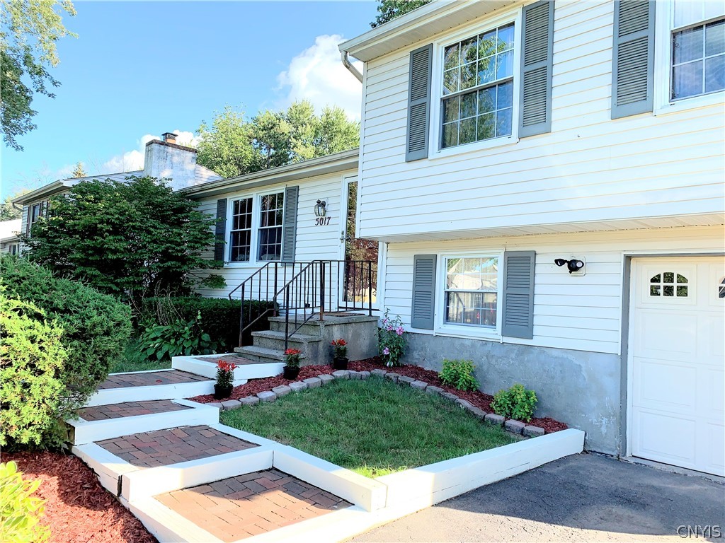 5017 Dahlia Circle Clay, NY 13088 - Photo 2 of 26