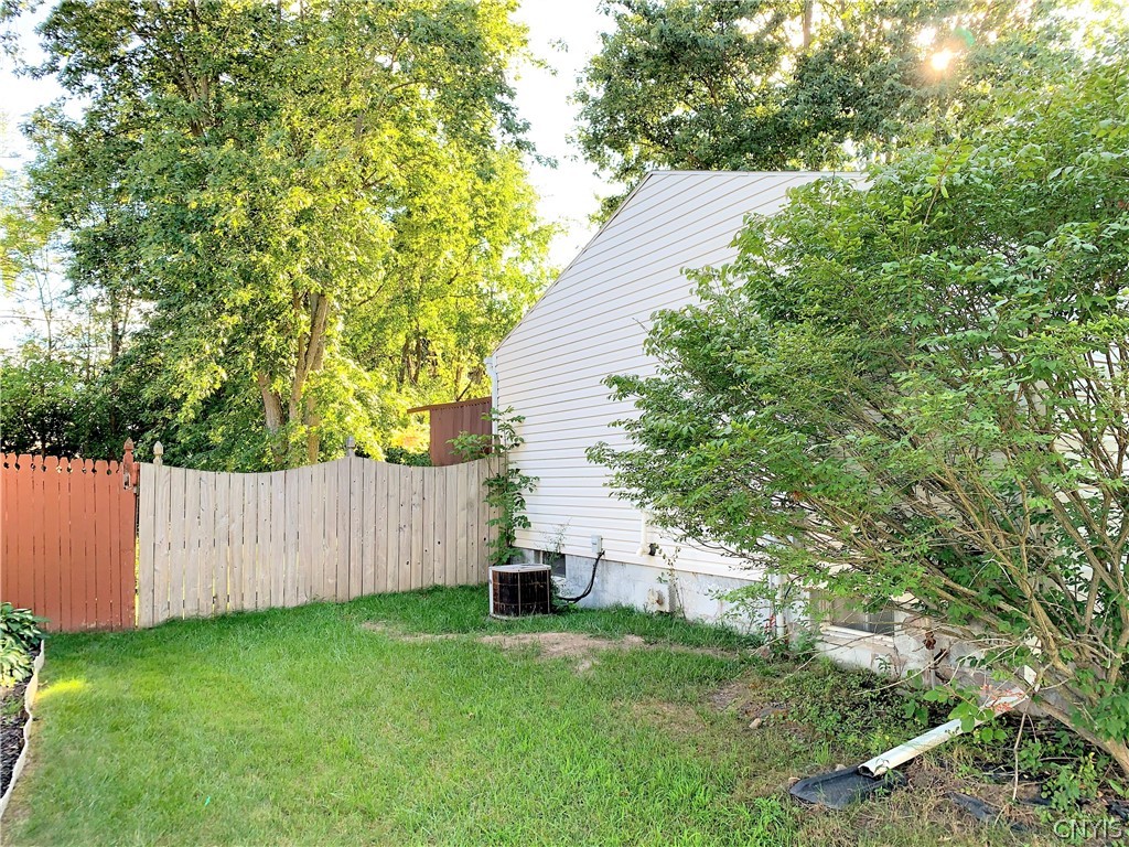 5017 Dahlia Circle Clay, NY 13088 - Photo 22 of 26